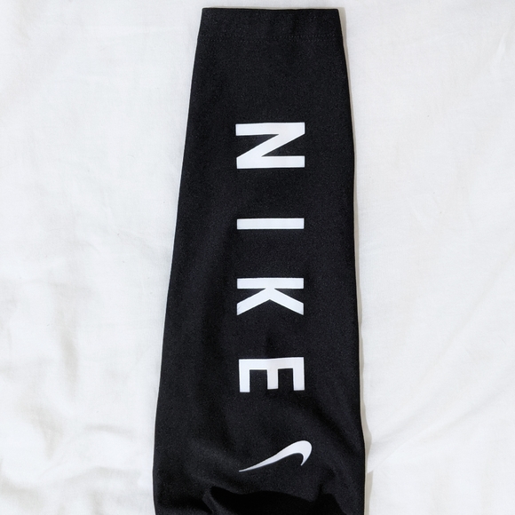 Nike Power Graphic Mid-Rise Training Leggings - Picture 4 of 8